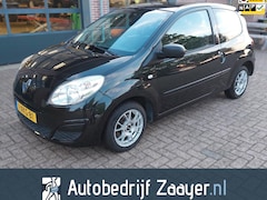 Renault Twingo - 1.2 Dynamique nieuwe distriem en airco is koud