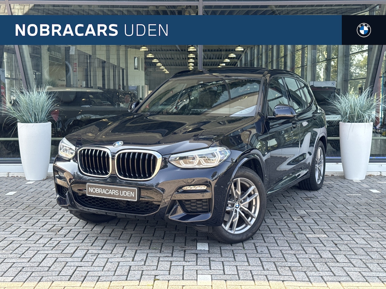 BMW X3 - xDrive20i High Executive M Sport Automaat / Panoramadak / Achteruitrijcamera / Lederen Spo - AutoWereld.nl