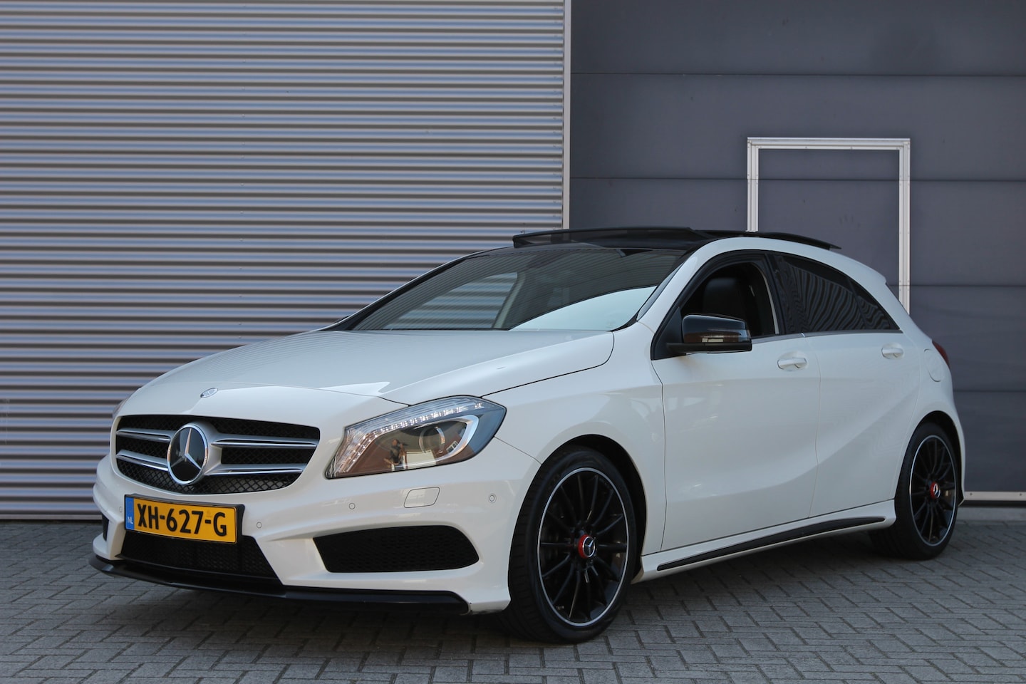 Mercedes-Benz A-klasse - 200 Prestige I AMG I LEDER I PANO.DAK I NAVI - AutoWereld.nl