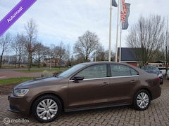 Volkswagen Jetta - 1.4 TSI Hybrid Comfortline AUT.|Clima|Cruise