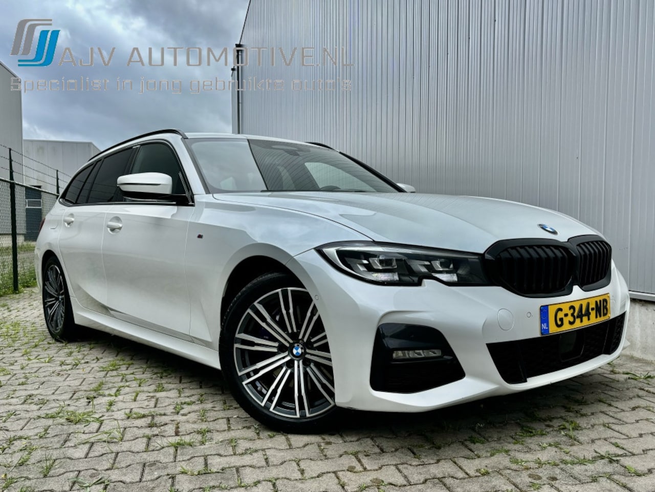 BMW 3-serie Touring - 330i EXECUTIVE EDITION M-SPORT - AutoWereld.nl