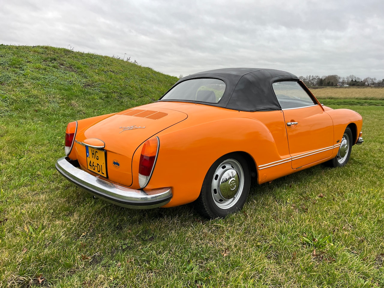 Volkswagen Kever - Karmann Ghia coupé - AutoWereld.nl