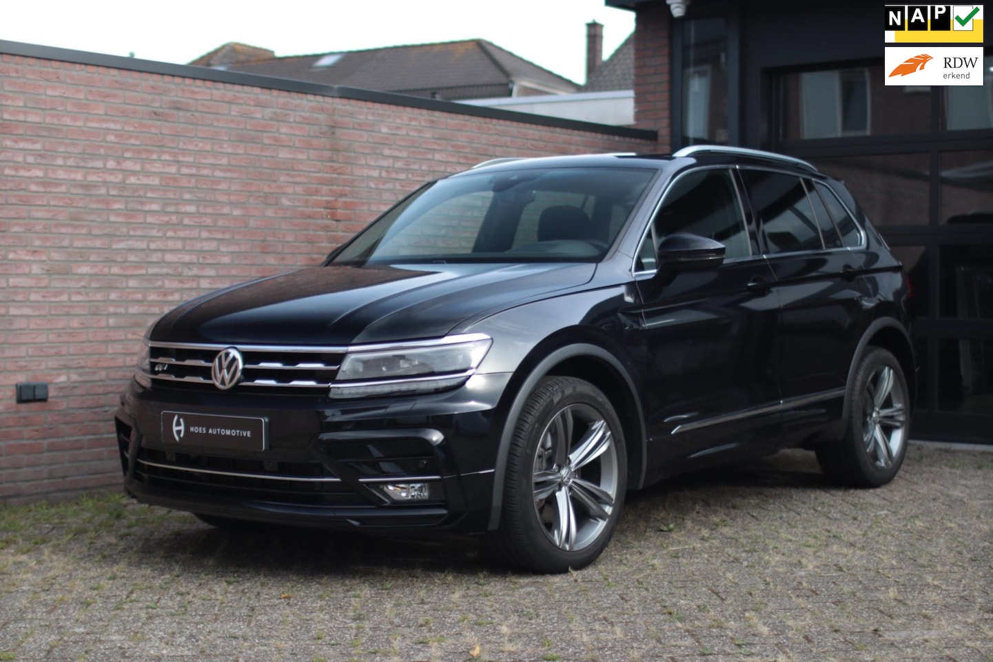 Volkswagen Tiguan - 2.0 TSI 4Motion |R-line|DSG|Trekhaak|LED|PDC|Camera|190PK| - AutoWereld.nl