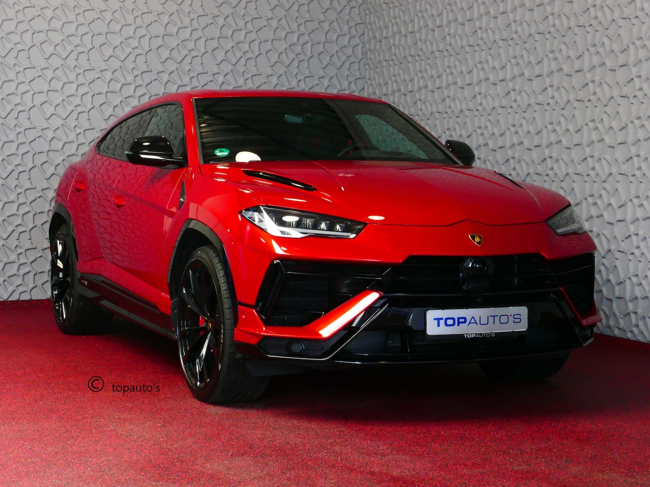 Lamborghini Urus - 4.0 V8 S 666 PK B&O CARBON PACK PANO 23'' KERAMISCH PPF MASSAGE STOELVENTILATIE STOEL/STUU - AutoWereld.nl