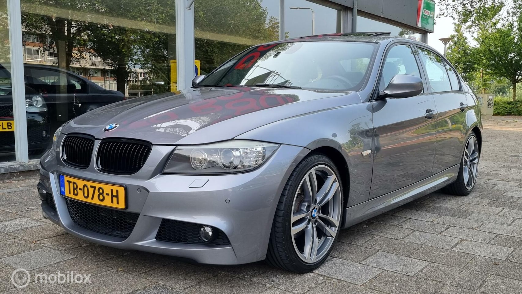 BMW 3-serie - 318i M Sport Edition / Dak / Nwe motor / Xenon - AutoWereld.nl