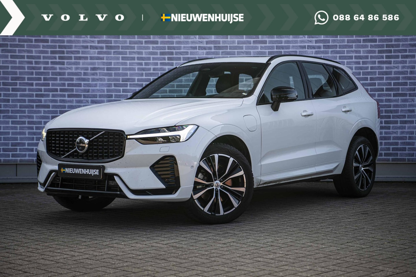 Volvo XC60 - 2.0 Recharge T6 AWD Ultimate Dark | Trekhaak | Luchtvering | Bowers & Wilkins | Adaptive C - AutoWereld.nl