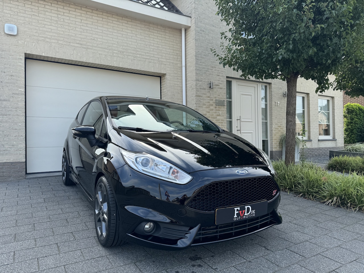 Ford Fiesta - 1.6 ST 182pk Navi Clima Keyless RecaroStoelen 17" Pdc ST2 - AutoWereld.nl