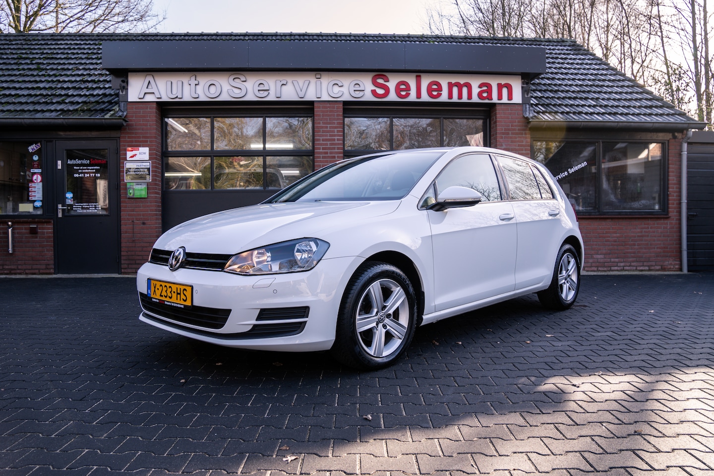 Volkswagen Golf - 1.2 TSI Trendline - AutoWereld.nl