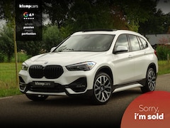 BMW X1 - xDrive20i High Exe | 4WD | Schuifdak | Trkhk 13P | Pearl Weiss | Elek.st.St verw | Full op