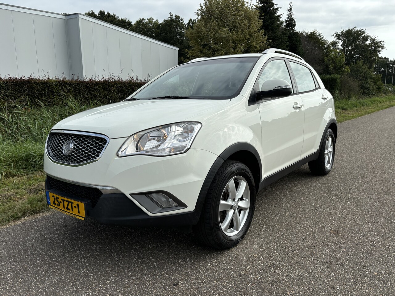 SsangYong Korando - 2.0 Quartz / AIRCO ECC / CRUISE / 130dkm! NAP! - AutoWereld.nl