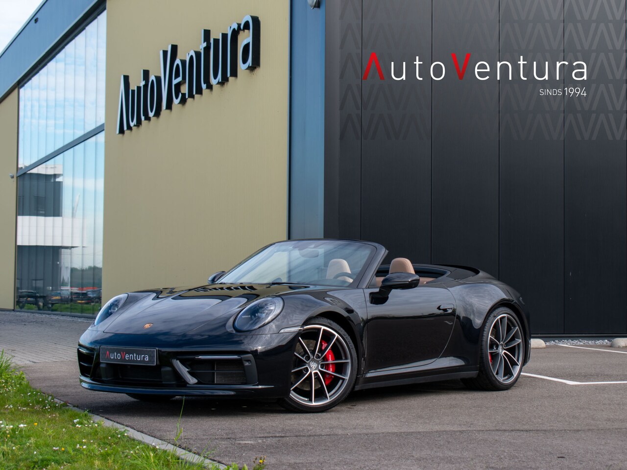 Porsche 911 Cabrio - 3.0 Carrera S | Handgeschakeld | Achteras sturing | BOSE Sound - AutoWereld.nl