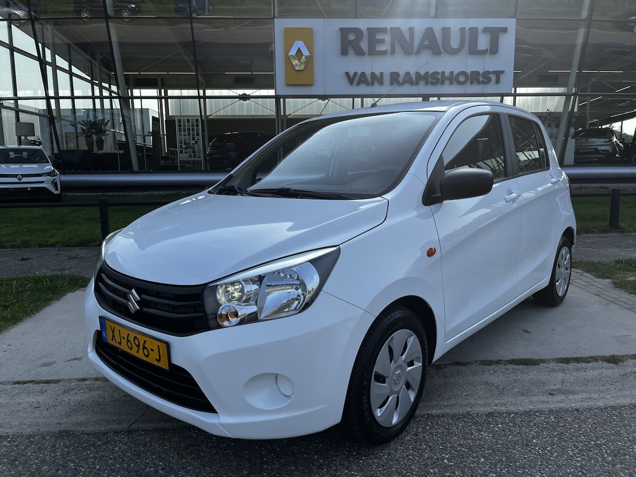 Suzuki Celerio - 1.0 Comfort / Radio / Bluetooth / Airco / Elek. Ramen V / - AutoWereld.nl