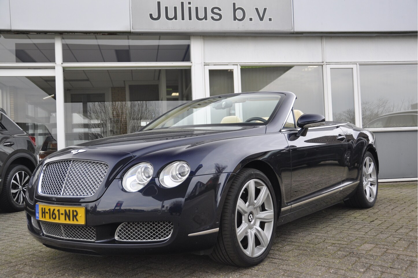 Bentley Continental GTC - 6.0 W12 - AutoWereld.nl