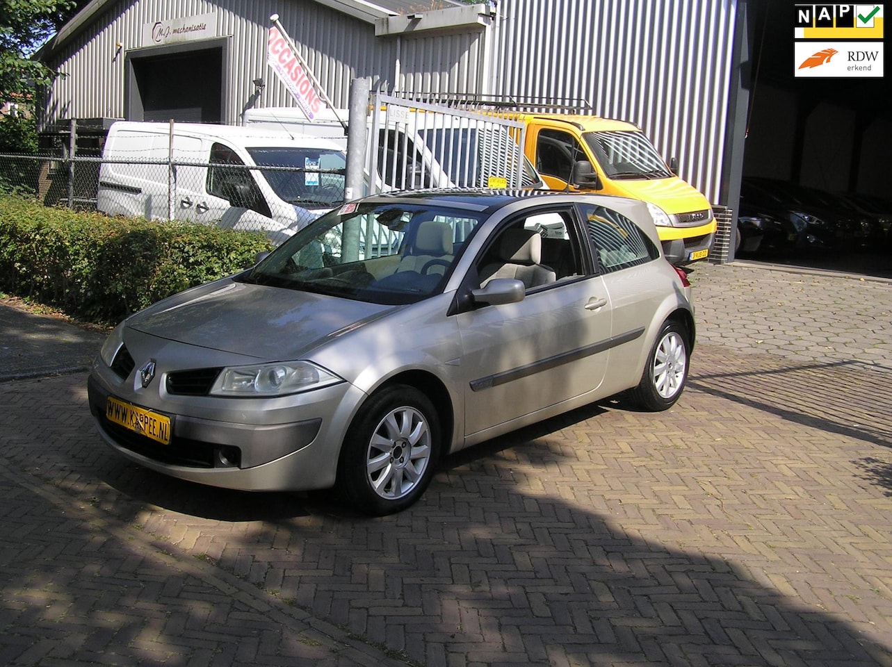 Renault Mégane - 1.6-16V Dynamique Luxe AIRCO NIEUWE APK - AutoWereld.nl