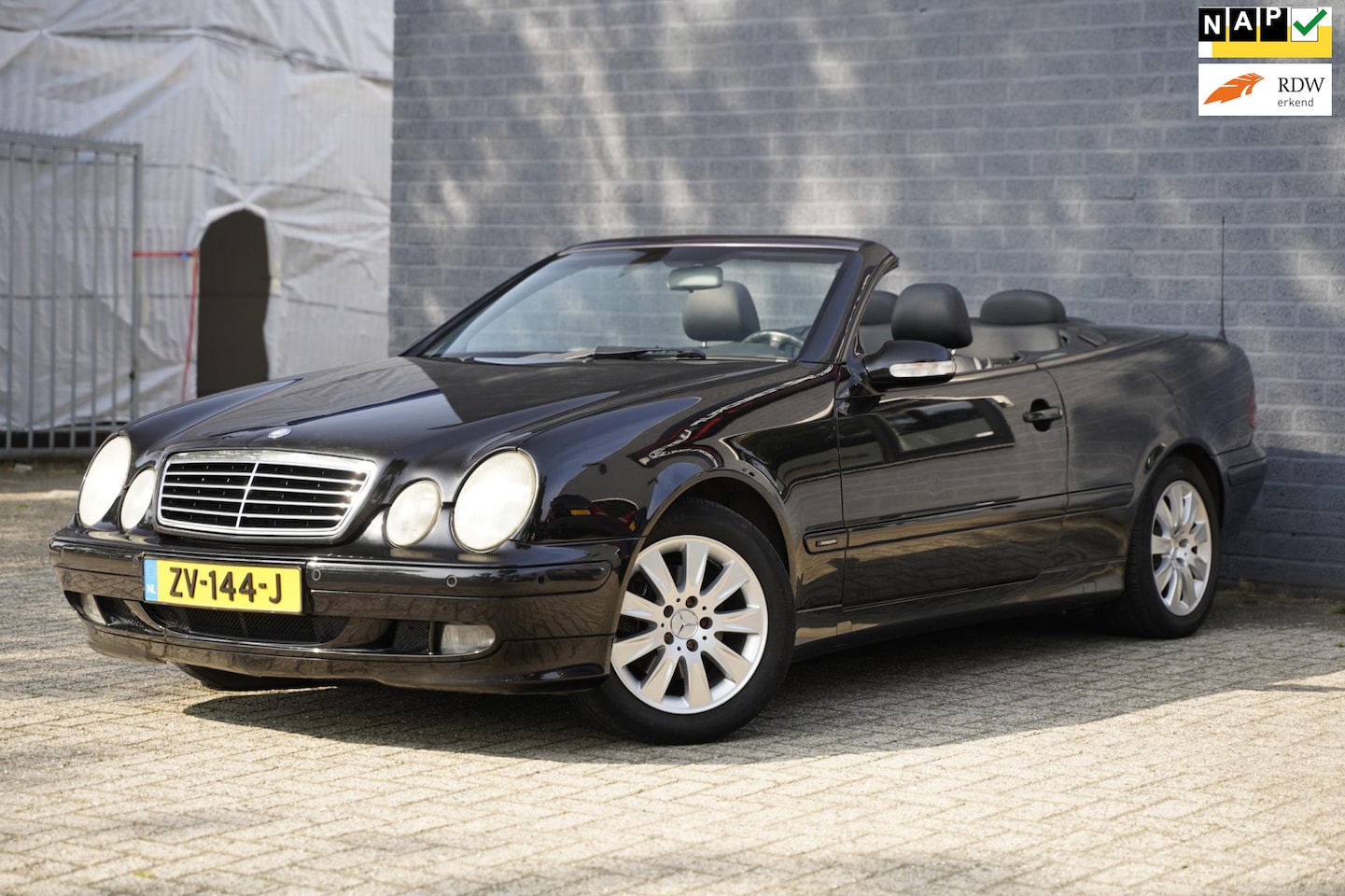 Mercedes-Benz CLK-klasse Cabrio - 230 K. Avantgarde 230 K. Avantgarde, Trekhaak, Airco, Youngtimer, NAP - AutoWereld.nl