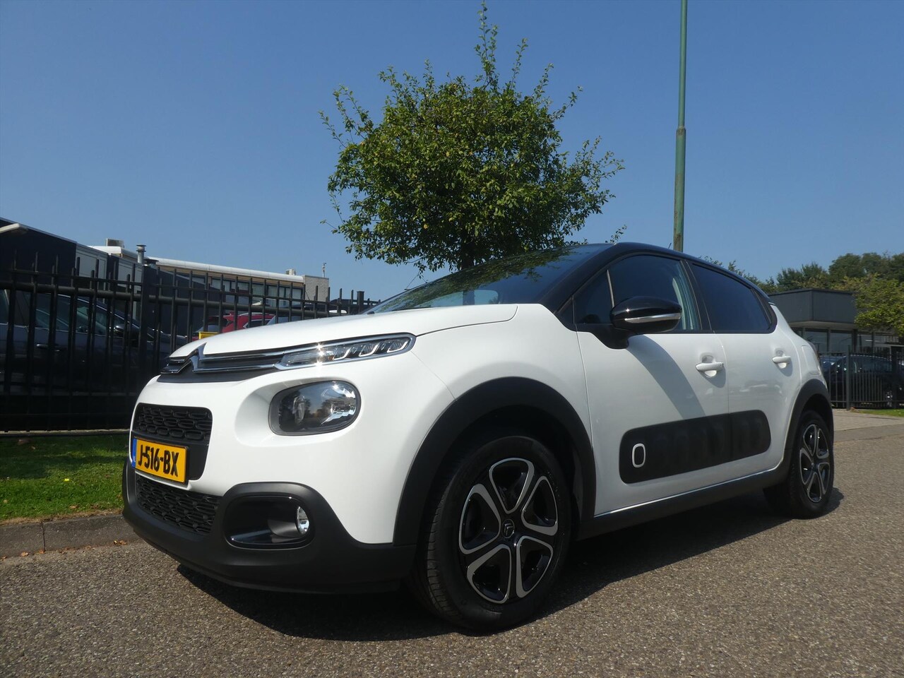 Citroën C3 - 1.2 PureTech 82pk S&S Feel Edition Clima Navi Thaak - AutoWereld.nl