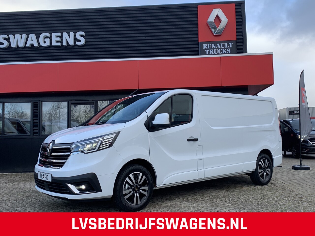 Renault Trafic - Exclusive T30 2.0 dCi 170 PK L2H1 Automaat, Achterklep, 17 inch velgen, Apple carplay - AutoWereld.nl