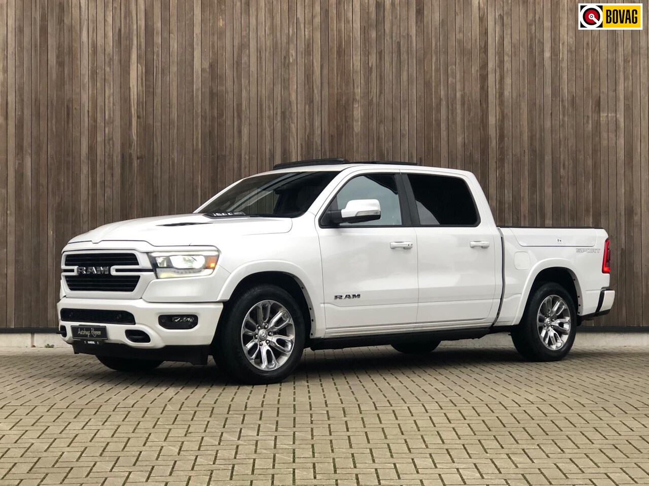 Dodge Ram 1500 - 5.7 V8 4x4 Crew Cab Laramie|Luchtvering| - AutoWereld.nl