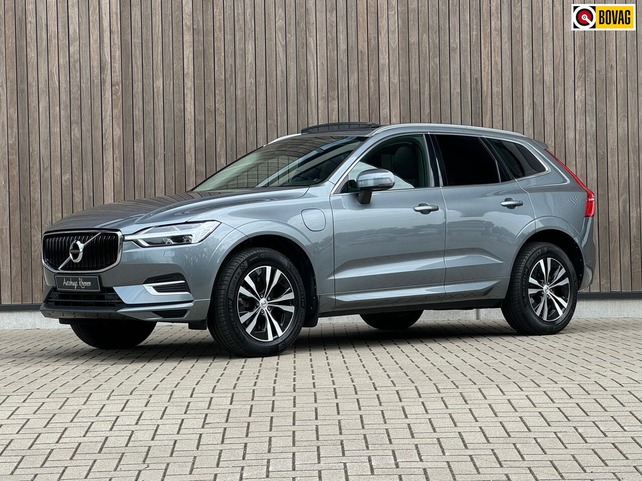 Volvo XC60 - 2.0 Twin Engine T8 AWD Momentum|Schuifdak| - AutoWereld.nl