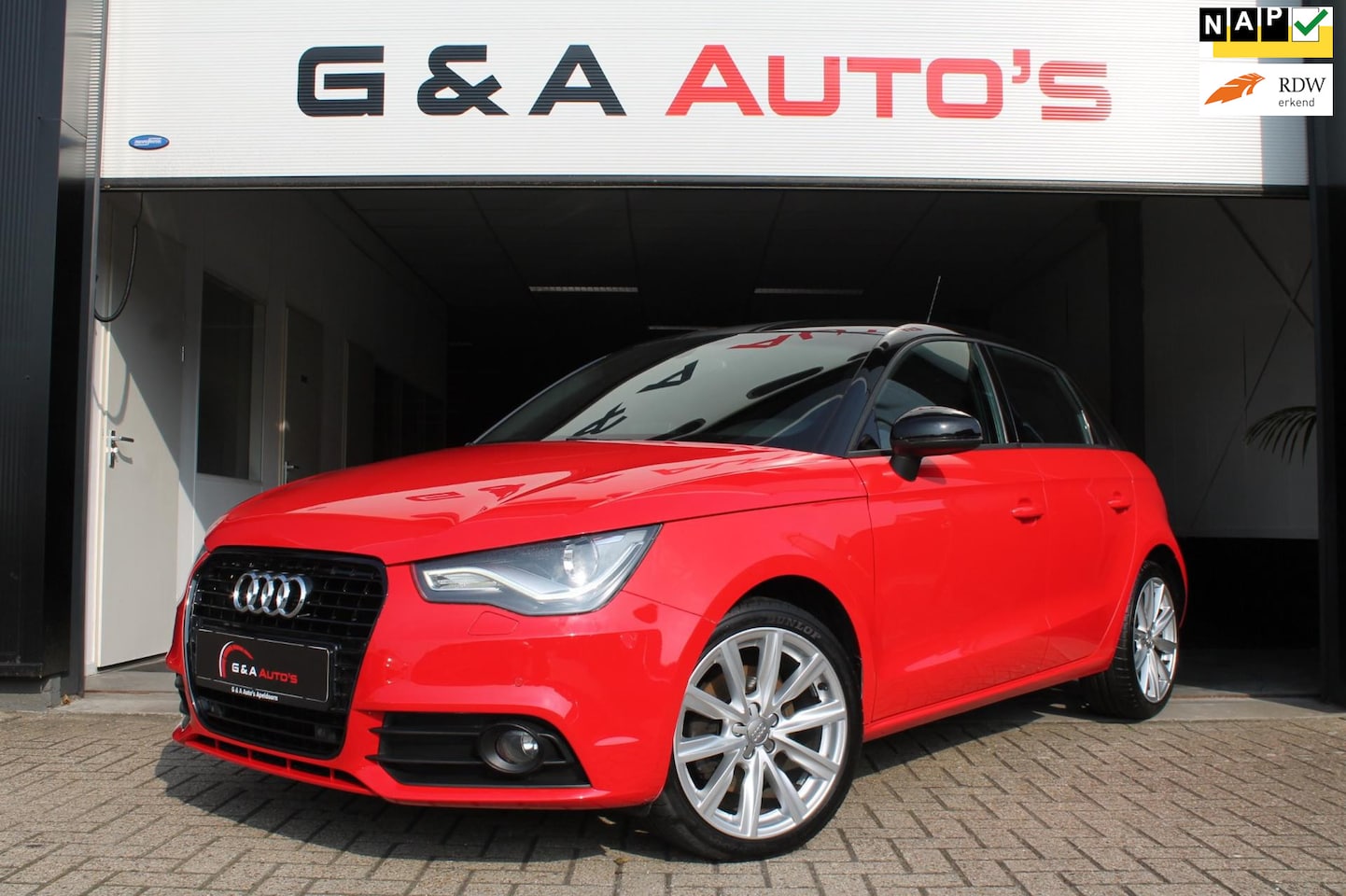 Audi A1 Sportback - 1.4 SPORT / NAVI / PDC / STOELVERW / VOL OPTIE - AutoWereld.nl