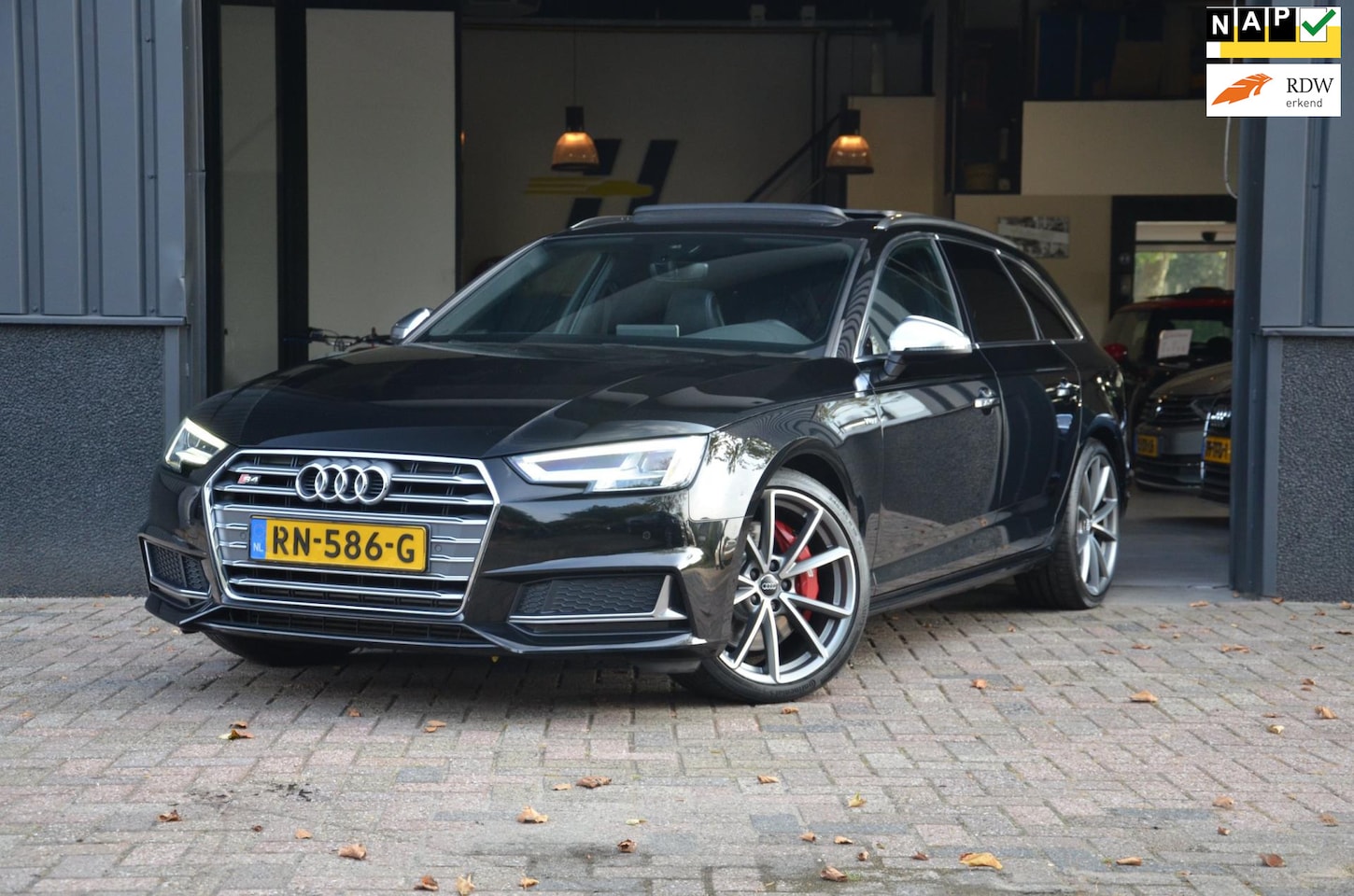 Audi A4 Avant - 3.0 TFSI S4 quattro Pro Line Plus 3.0 TFSI S4 quattro Pro Line Plus - AutoWereld.nl