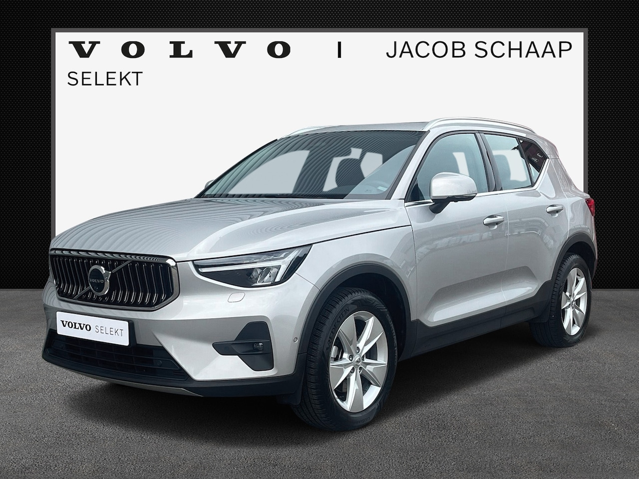 Volvo XC40 - B3 Plus Bright / 360 camera / Verwarmde voorruit / Harman Kardon audio / - AutoWereld.nl