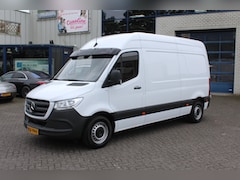 Mercedes-Benz Sprinter - 314 CDI L2H2 FWD 3500 kg Trekhaak, MBUX met camera en Apple Carplay / Android Auto