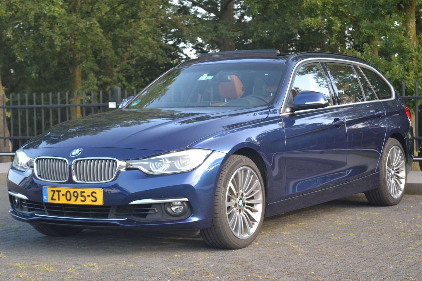 BMW 3-serie Touring - 320i Sport Executive - AutoWereld.nl