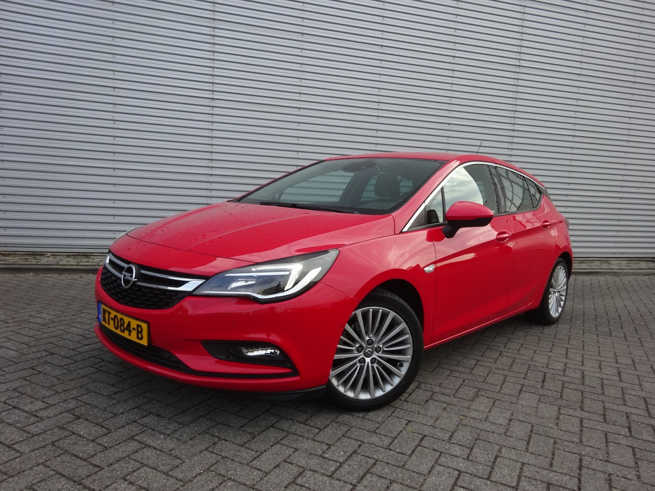 Opel Astra - 1.6 Turbo 200PK Innovation 1e Eigenaar Camera / Afneembare trekhaak / Cruise / Lm Velgen - AutoWereld.nl