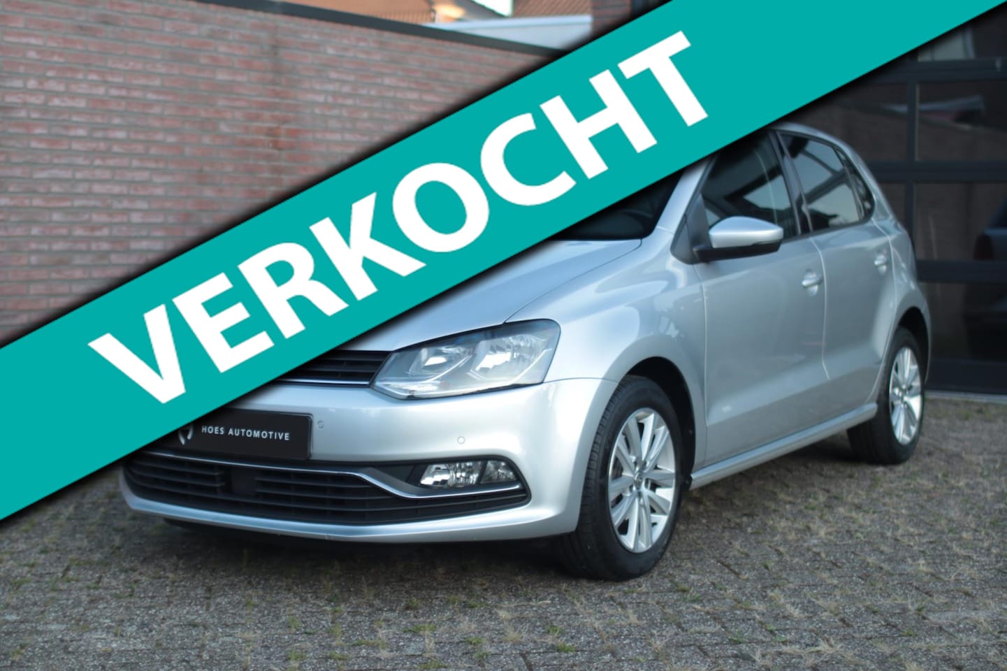 Volkswagen Polo - 1.2 TSI Highline|PDC voor/achter|Mirrorlink|Hands Free|Bluetooth|15Inch|Stuurknoppen|Achte - AutoWereld.nl