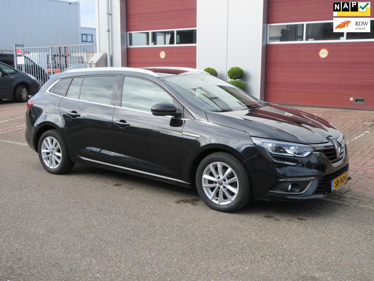 Renault Mégane Estate - 1.2 TCe Limited 1.2 TCe Limited, Nwe distributie, Garantie - AutoWereld.nl