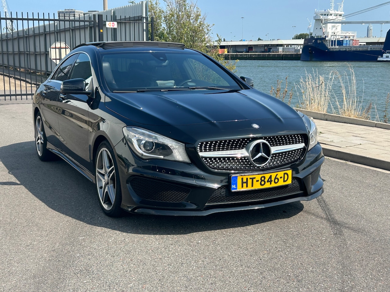 Mercedes-Benz CLA-Klasse - 180 Ambition AUT AMG SPORTPAKKET PANORAMA LED LEDER PDC - AutoWereld.nl