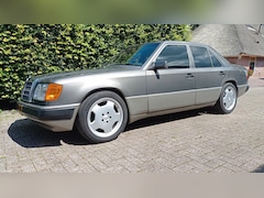 Mercedes-Benz 200-500 (W124) - 200