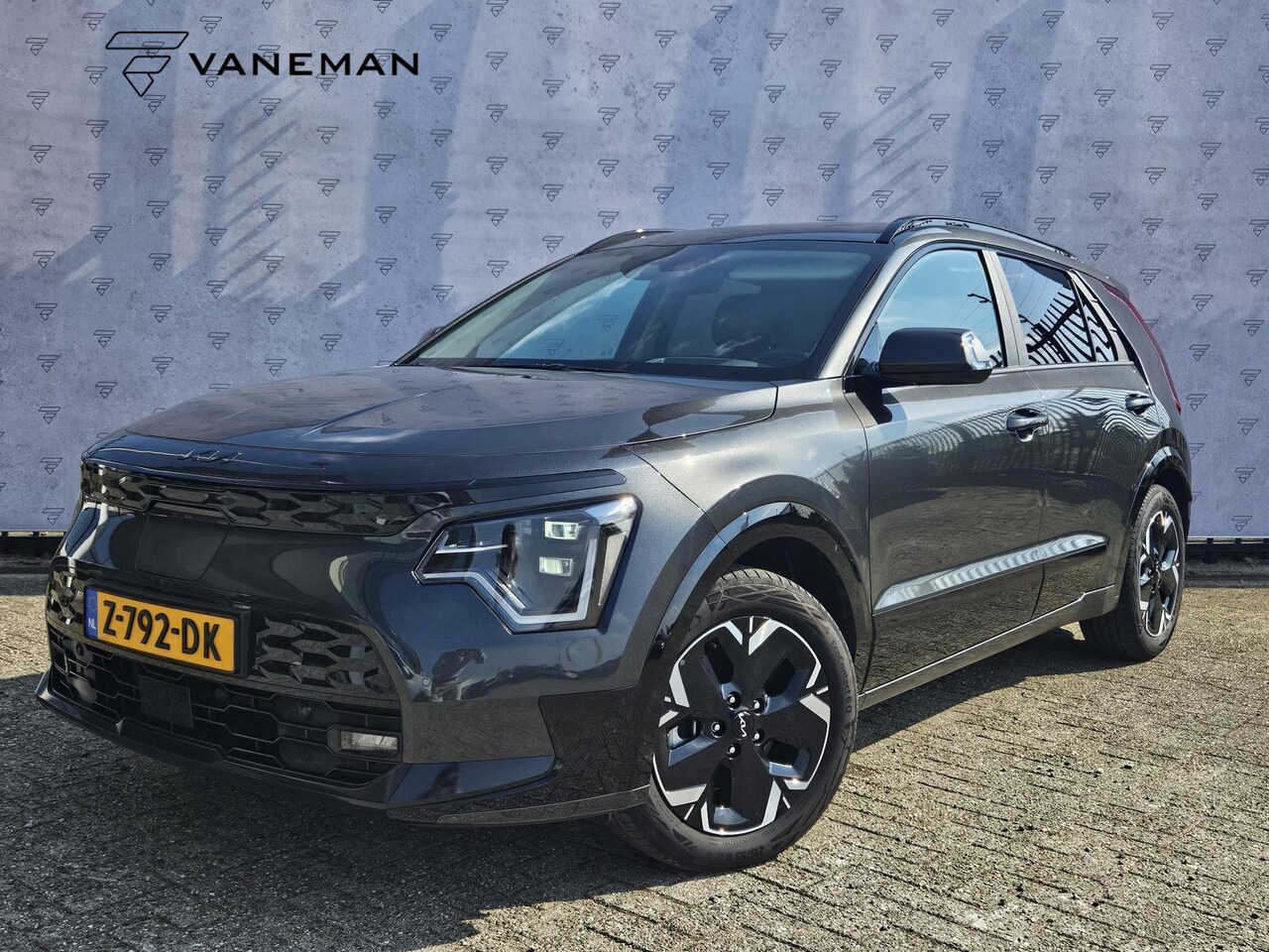 Kia Niro EV - DynamicPlusLine 64.8 kWh | Black Edition | Head-up disp. | Pano | Direct rijden! | - AutoWereld.nl