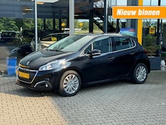 Peugeot 208 - 1.2 PureTech BlueLease Allure - climate control - sensoren