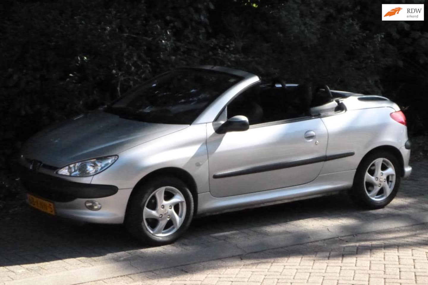 Peugeot 206 CC - 1.6-16V AIRCO trekhaak NWE APK - AutoWereld.nl