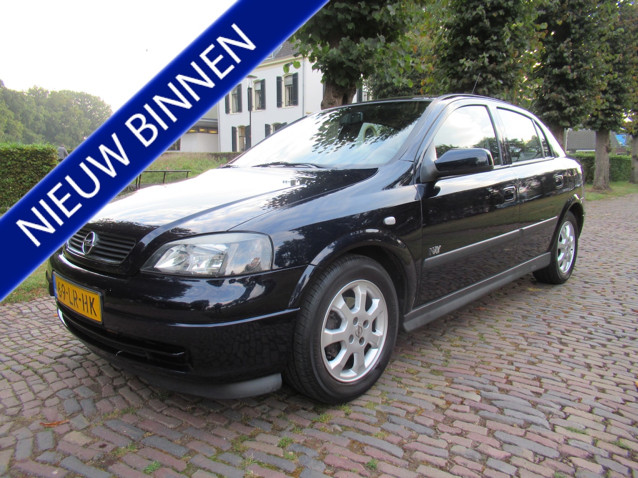 Opel Astra - 1.6 Njoy Automaat Airco Cruisecontrol 5 Drs Lm Velgen - AutoWereld.nl