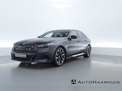 BMW i5 - M60 xDrive 84 kWh M Sport Pro | Driving Assistant Pro | Pano | HUD | Deep Frozen Grey | 21