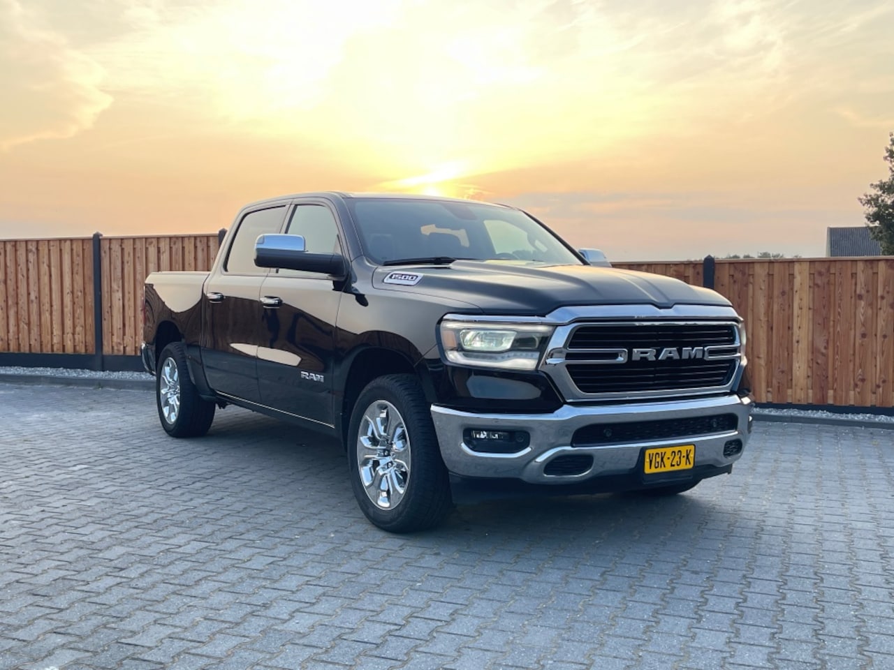 Dodge Ram 1500 - 4X4 BIG HORN ZEER NETJES NW APK! - AutoWereld.nl