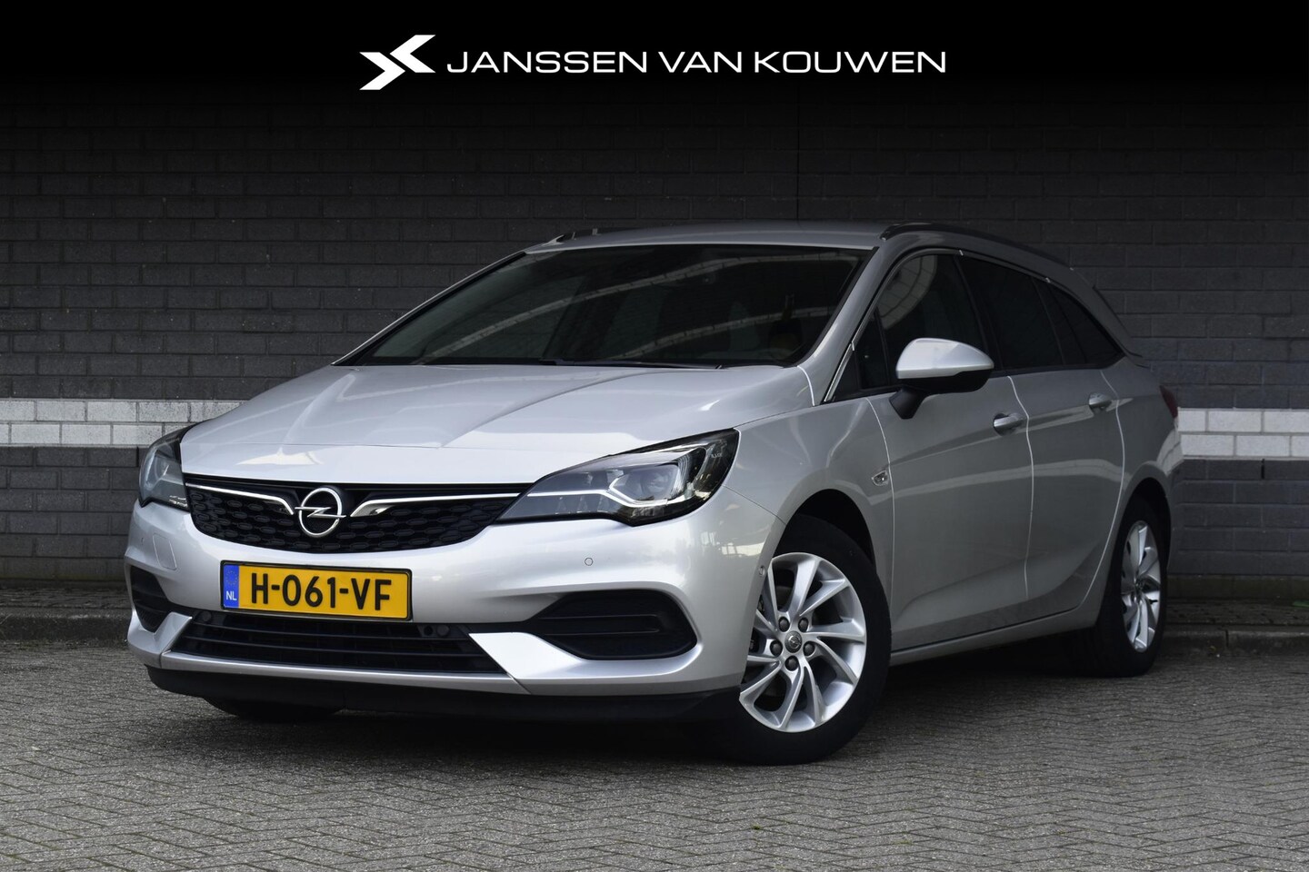 Opel Astra Sports Tourer - 1.2 Elegance / Navi / Carplay / Keyless / Winter Pakket - AutoWereld.nl