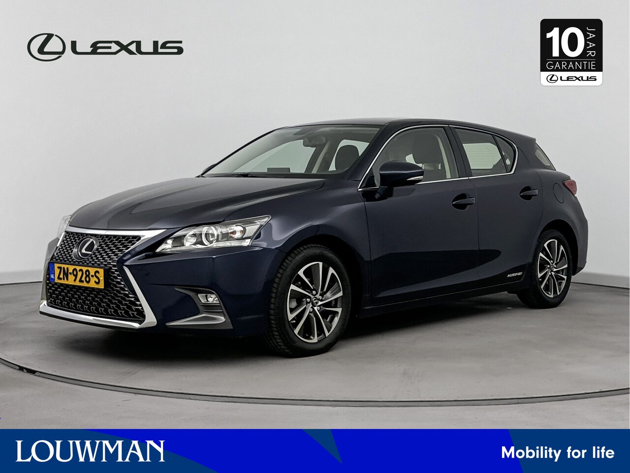 Lexus CT 200h - Business Line | Parkeersensoren | Achteruitrijcamera | Navigatie | Bluetooth | - AutoWereld.nl