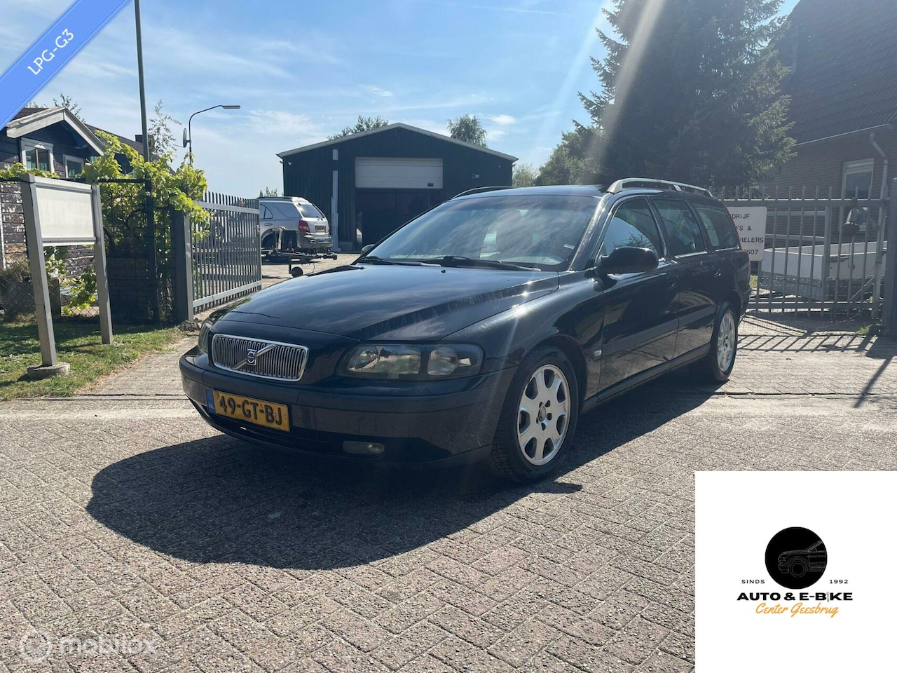 Volvo V70 - 2.4 Comfort Line nieuwe apk bij aflevering € 1450 - AutoWereld.nl