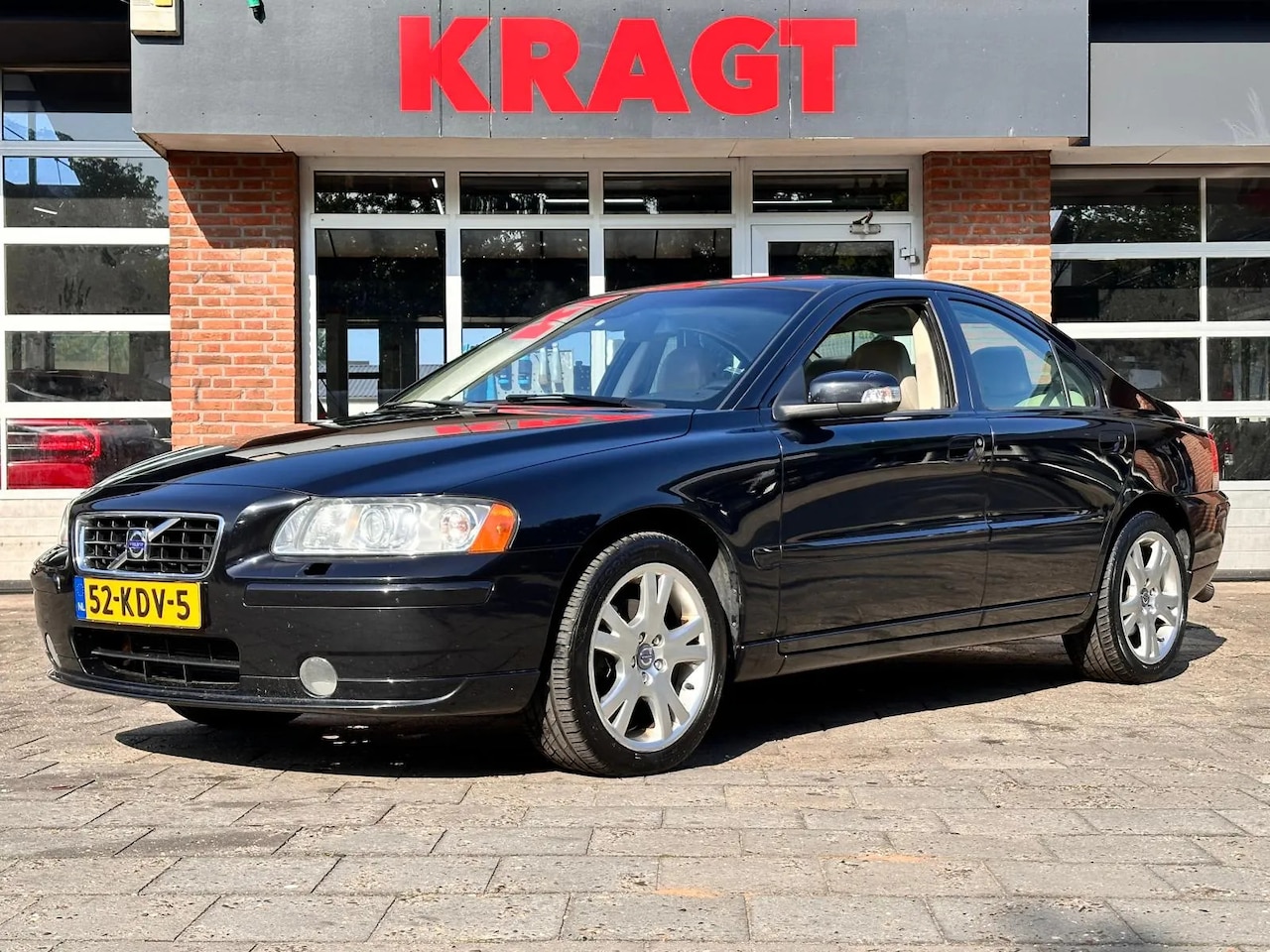 Volvo S60 - Drivers Edition 2.4 140 pk - automaat - Xenon - Leder - - AutoWereld.nl