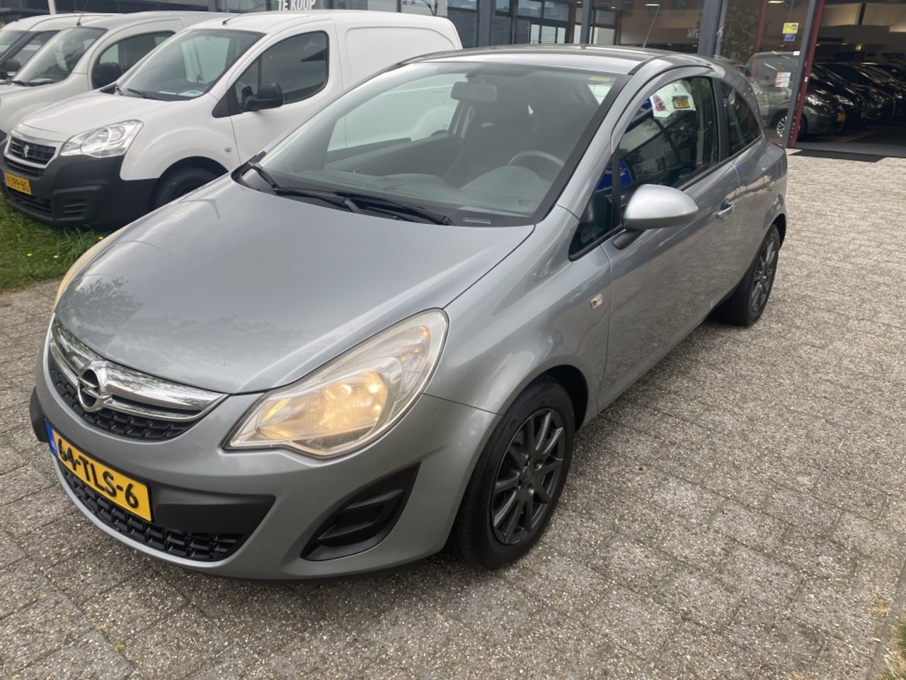 Opel Corsa - 1.2 EcoF. LPG BI FUEL NW APK BJ 2012 !!!! - AutoWereld.nl