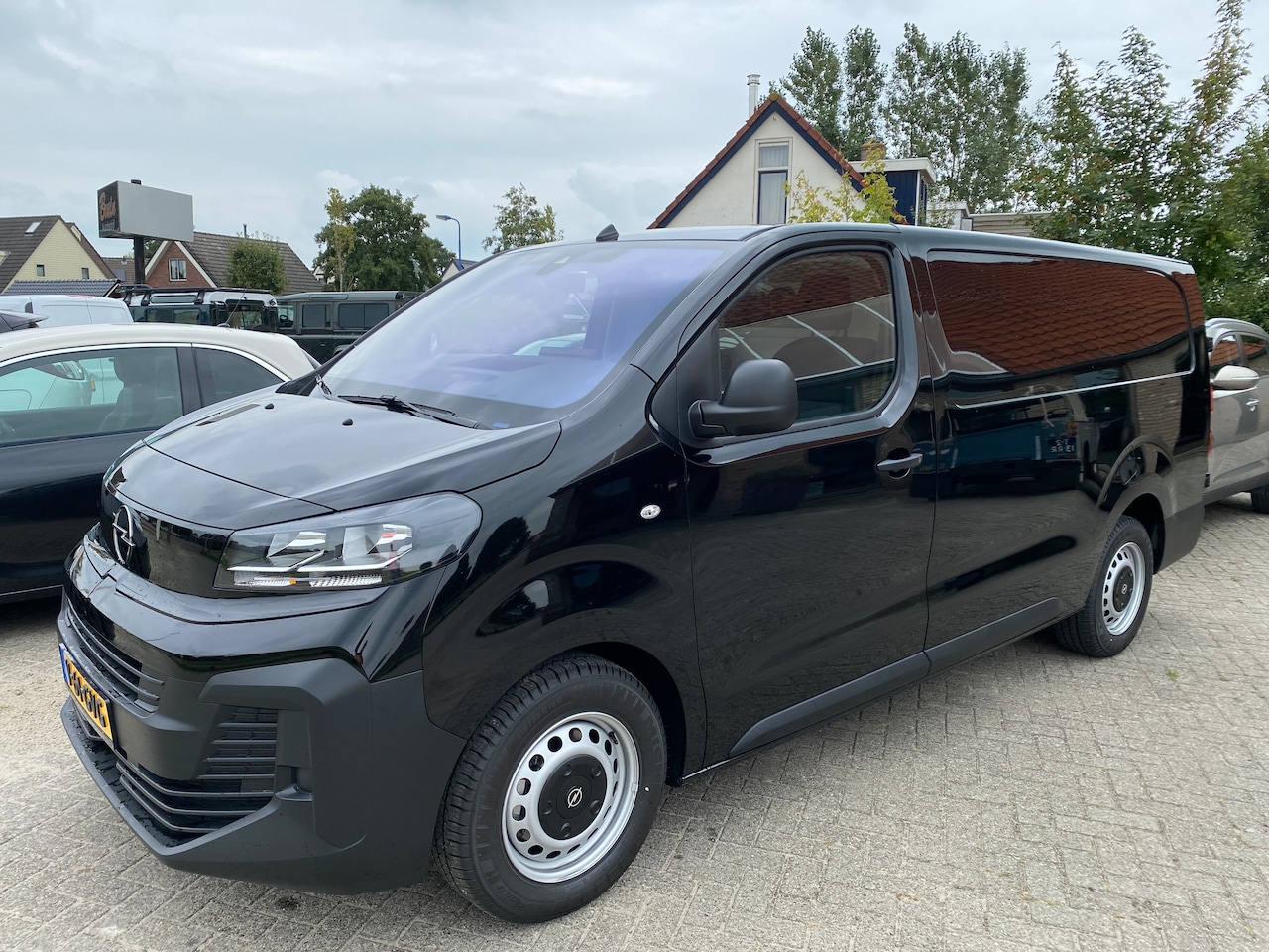 Opel Vivaro - 2.0 Diesel 145 S&S L3