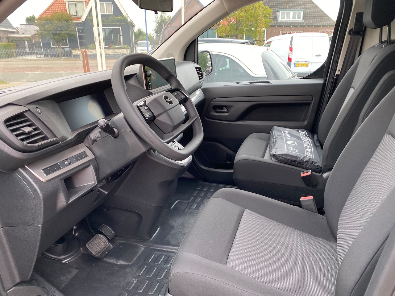 Opel Vivaro - 2.0 Diesel 145 S&S L3