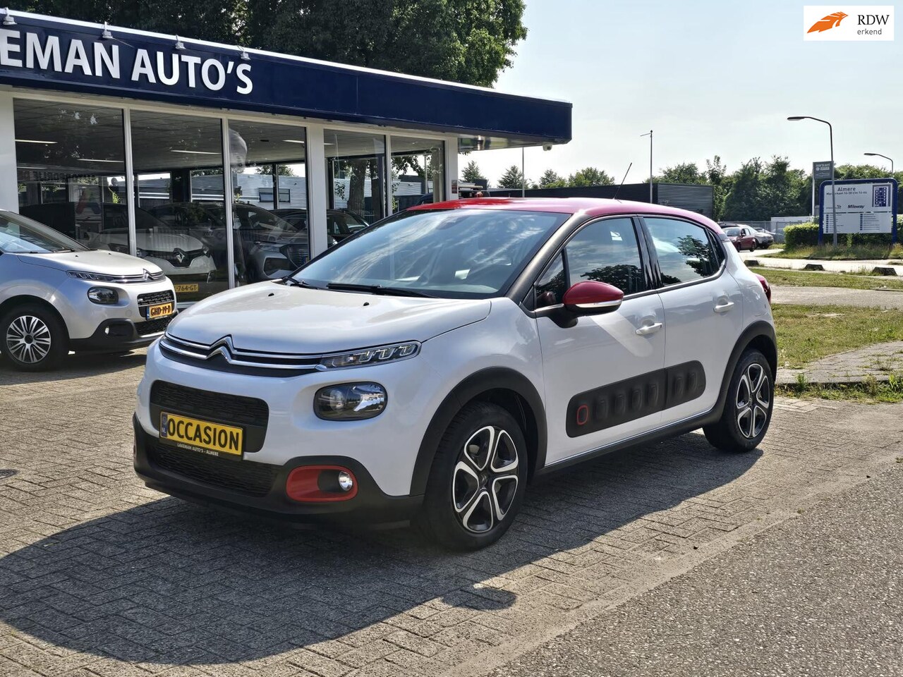 Citroën C3 - 1.2 PureTech S&S Shine AUTOMAAT Whiteline Huurkoop Inruil APK Garantie - AutoWereld.nl