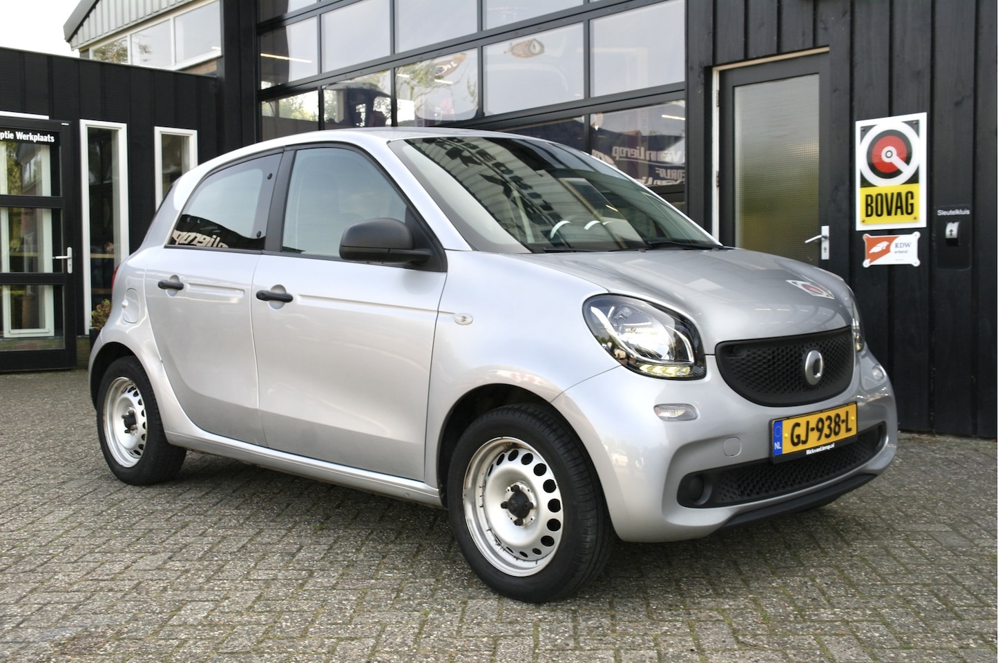 Smart Forfour - 1.0 Pure | NL-Auto | Cruise | Airco | Lage KM - AutoWereld.nl