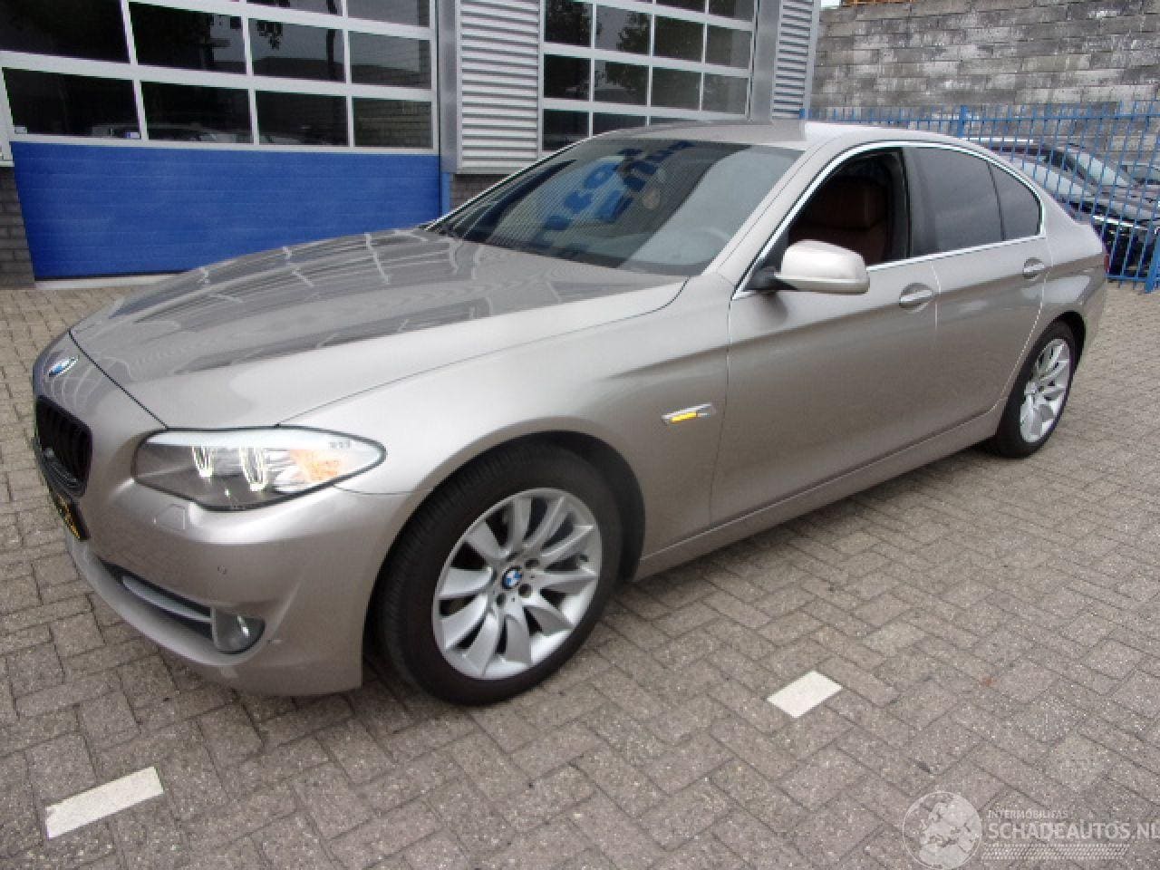 BMW 5-serie - 520i Upgrade Edition 520i UPGRADE EDITION - AutoWereld.nl