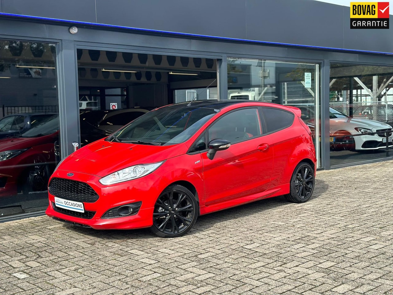 Ford Fiesta - 1.0 EcoBoost Red Edition ST-LINE STOELVERW/LED/CLIMA/PDC - AutoWereld.nl